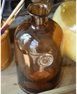 Apothekers Fles Van Bruin Glas Met Sierlijk Embleem, IB Laursen