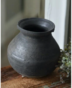 Bolle Oude Klei Pot Met Kraag