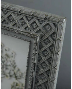 Brocante Lijstje Met Gewerkte Rand, Gipskruid