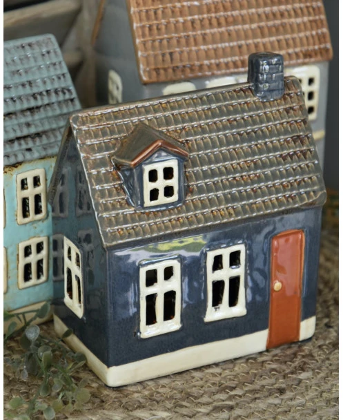 Donker Blauwe Engelse Cottage Met Dakkapel, IB Laursen