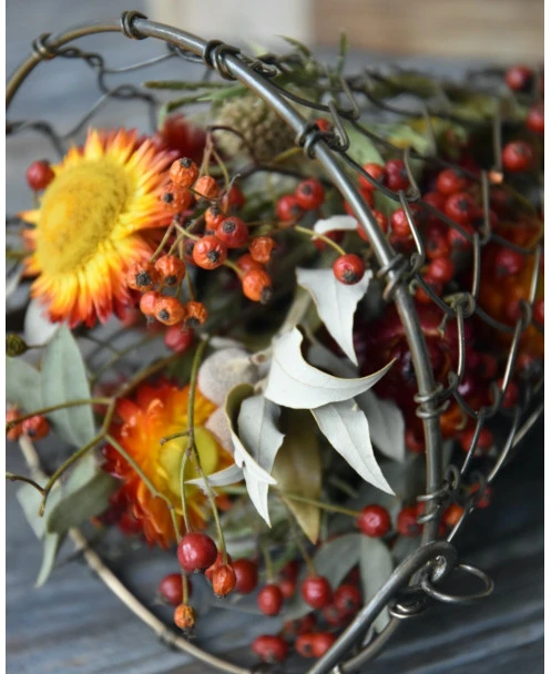 Draadmand Gevuld Met Droogbloemen In Warme Tinten - Afbeelding 3