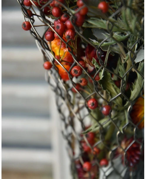 Draadmand Gevuld Met Droogbloemen In Warme Tinten - Afbeelding 4