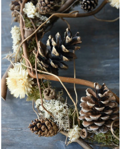 Droogbloemen Krans In Crème Met Dennenappels - Afbeelding 2