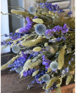 Droogbloemen Veldboeket In Gemengde Groen En Blauw Tinten