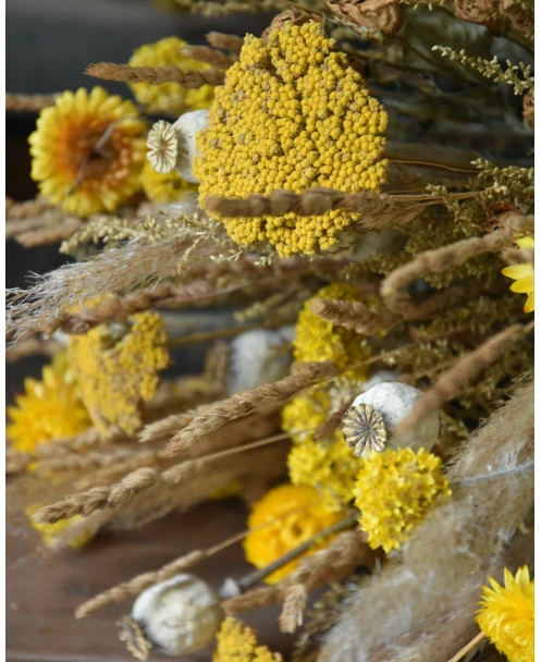 Gemengd Droogbloemen Boeket Gelaagd In Naturel Geel - Afbeelding 5
