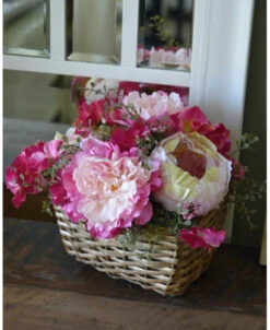 Gevulde 'wand' Mand Met Roze Bloemen