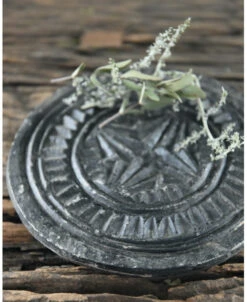 Handgemaakt Stenen Bord, IB Laursen