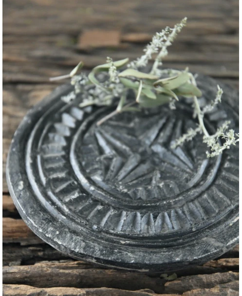 Handgemaakt Stenen Bord, IB Laursen