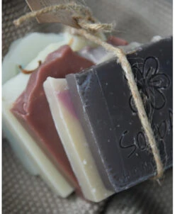 Handgemaakte Zepen Mix Sandelwood, Lavendula, Oceana, Satin En Charcoal