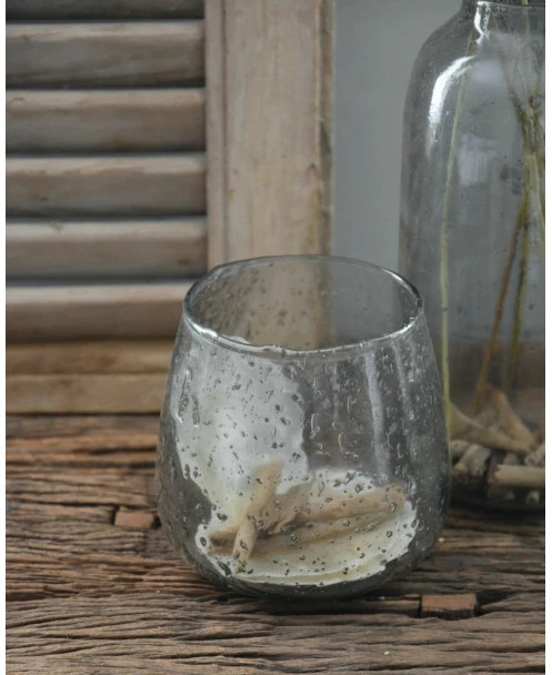 Iets Bolle Glazen Vaas Met Bubbels, Zilvermetaal En Grijze Gloed
