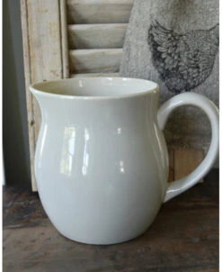 Kan Met Groot Oor In Zachte Zand Taupe Tint, Mynte Latte