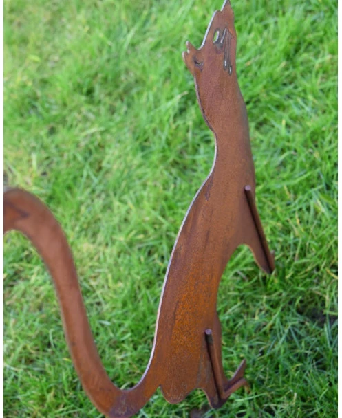 Kat Met Hoge Rug Op Tuinprikker - Afbeelding 5