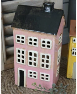 Nyhavn Pakhuis Theelicht Roze Met Zwart Dak En Schoorsteen, IB Laursen
