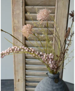 Poeder Roze 'zijde' Boeket Met Bessen En Allium Bollen