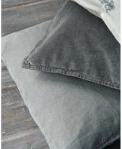 Velours 'thunder Grey' Vierkante Kussenhoes, IB Laursen