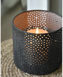 Windlicht Van Metaal Met Ronde Gaatjes Cirkel Patroon