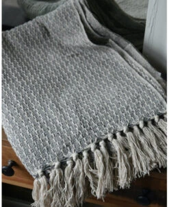 Woonkleed Sprei In Gebroken Wit Met Zacht Blauw/grijs, IB Laursen