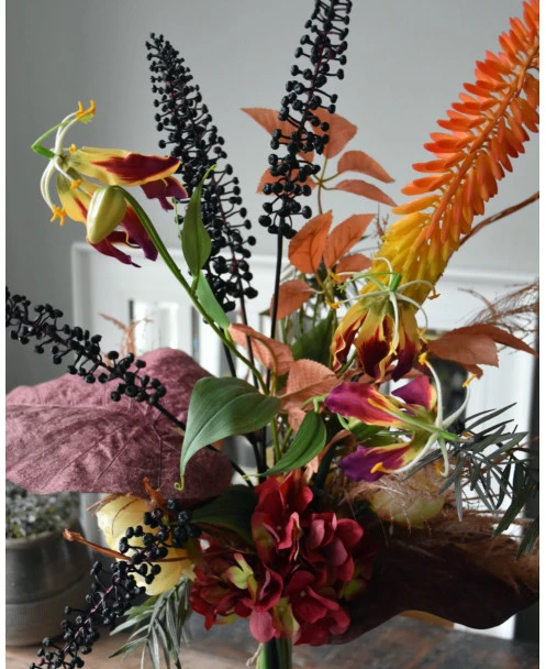 Zijde Barok Boeket In Warm Rood Oranje Geel Met Gloriosa En Vuurpijl - Afbeelding 3