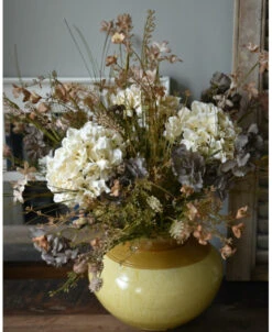 Zijde Boeket Met Hortensia's En Zachte Pastel Tinten