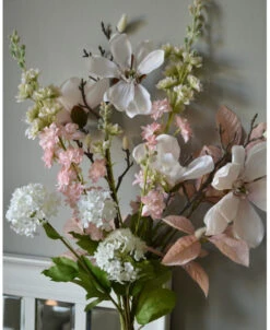 Zijde Plukboeket In Poeder Tinten Wit En Roze