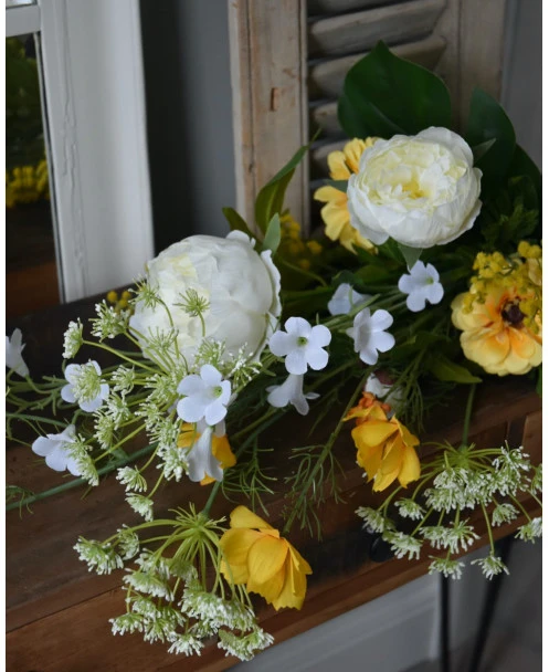 Zijde Vrolijk Pluk Boeket In Wit En Geel - Afbeelding 7