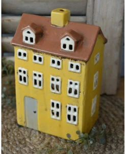 Zonnig Geel Theelicht Pakhuis Met Dakkapellen Nyhavn, IB Laursen